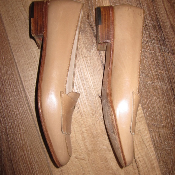 Vintage Beige Ferragamo loafers - Picture 3 of 4